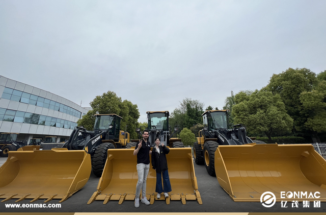 墨西哥客戶(hù)參觀(guān)億茂集團(tuán)和徐工、合力叉車(chē)以及杭叉工廠(chǎng)